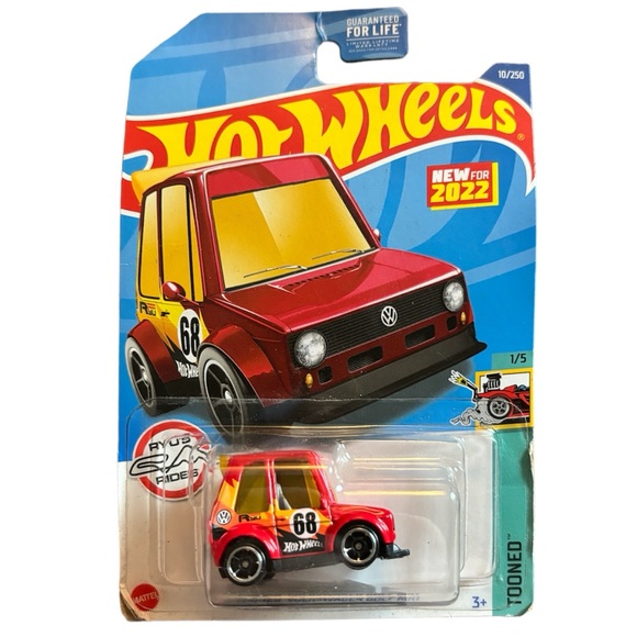 Tooned Volkswagen Golf MK1 Hot Wheels - Picture 1 of 1